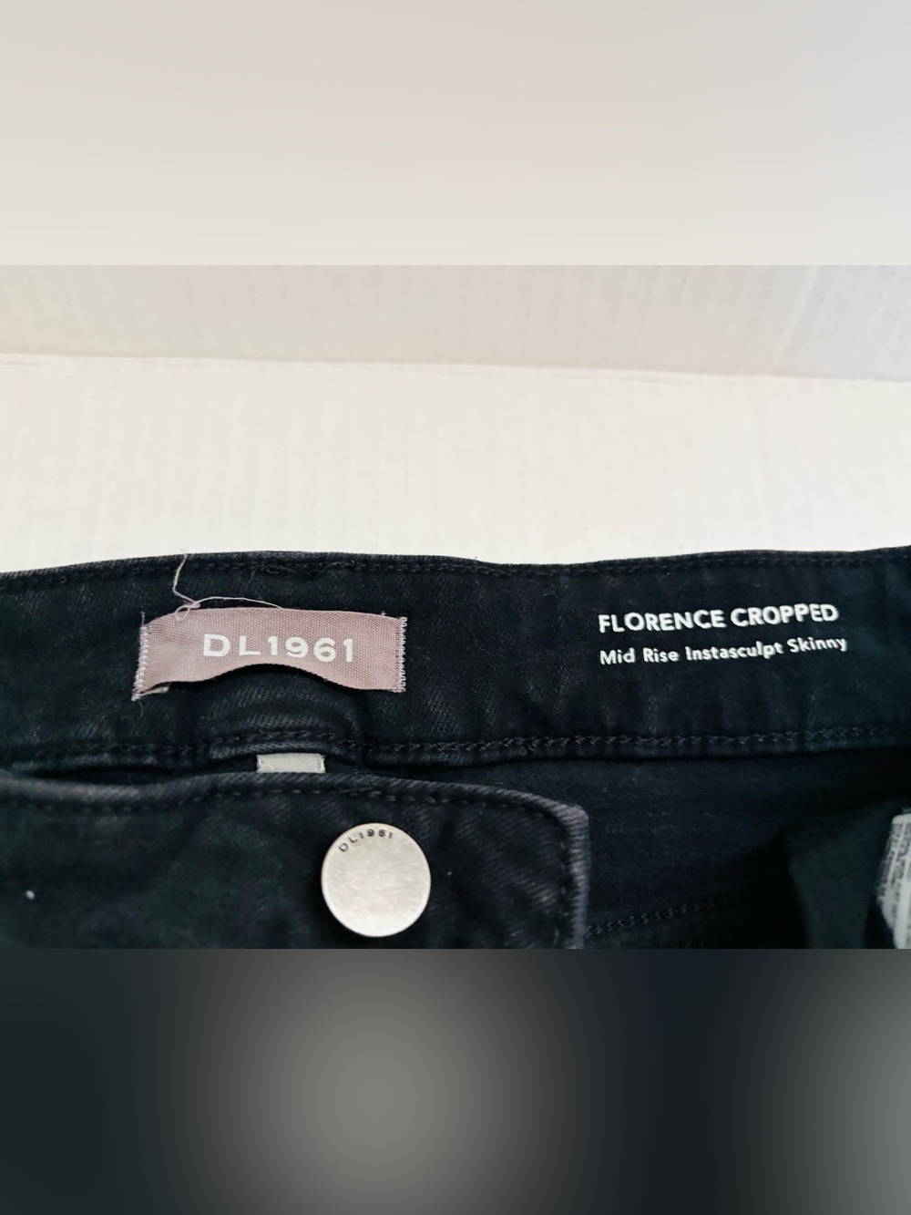 DL1961 Florence Cropped Mid Rise Instasculpt Skinny Black Jeans Side Zipper 26 - Picture 4 of 14